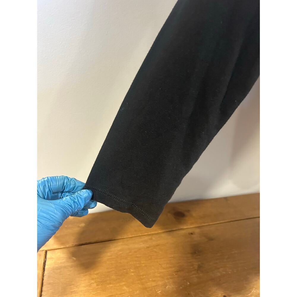 Carhartt XL Logo Patch Hem Black Long Slv V-neck Shirt Relaxed Fit Basic Layer - Picture 3 of 6